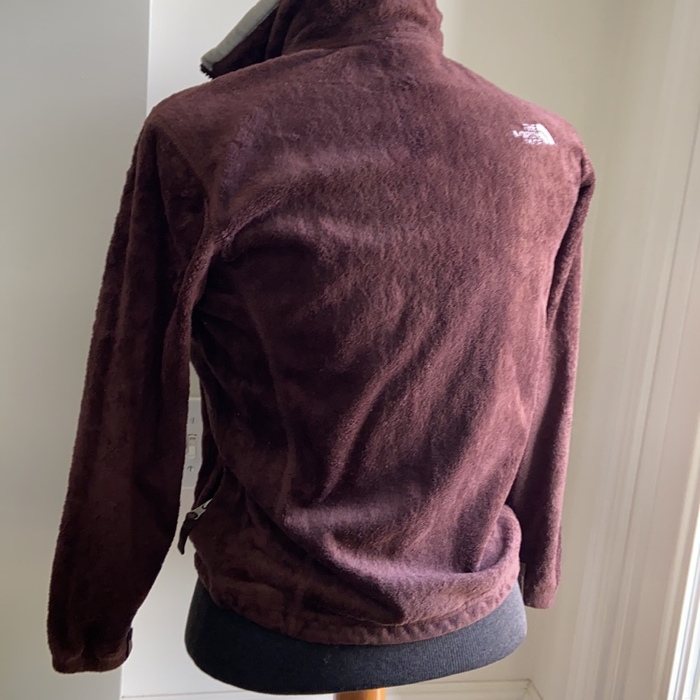 The. North Face Girls Jacket - Picture 7 of 15